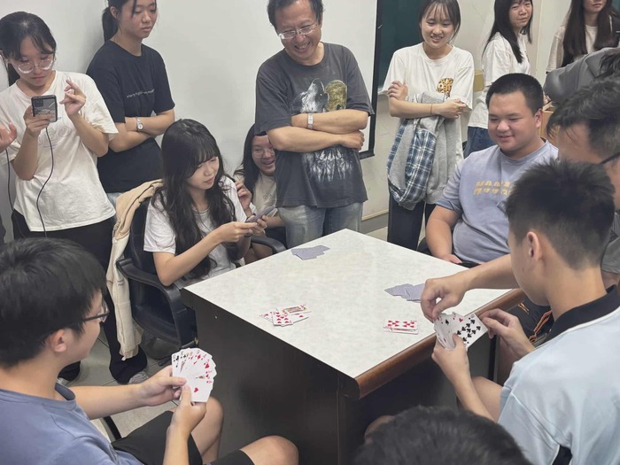 活動 / 應數系學會拱豬活動圖片